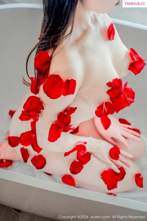   [XiuRen]高清写真图 2024.03.05 No.8175 瑜伽喵 新人美臀第50张图片